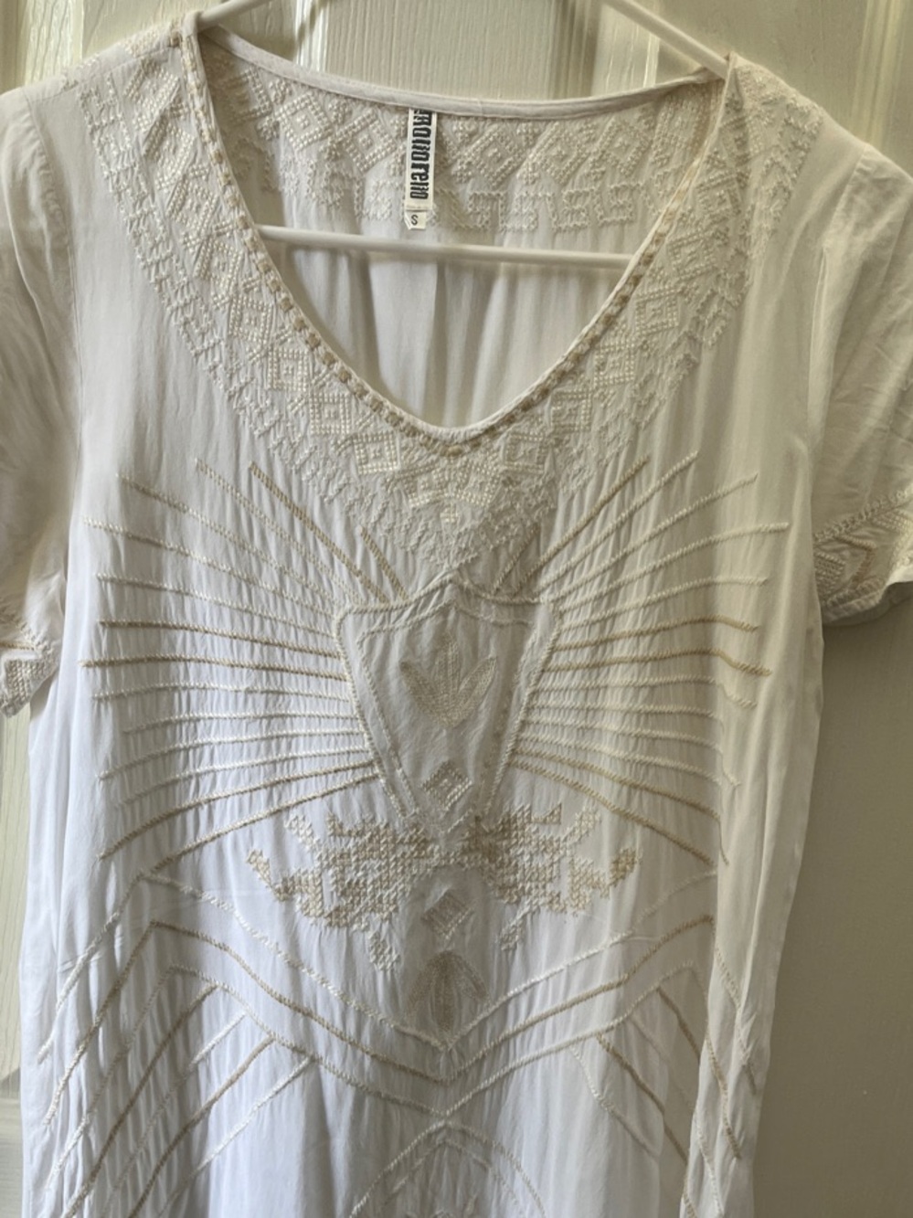 Monoreno White Mini Dress with Cream Embroidered Detail